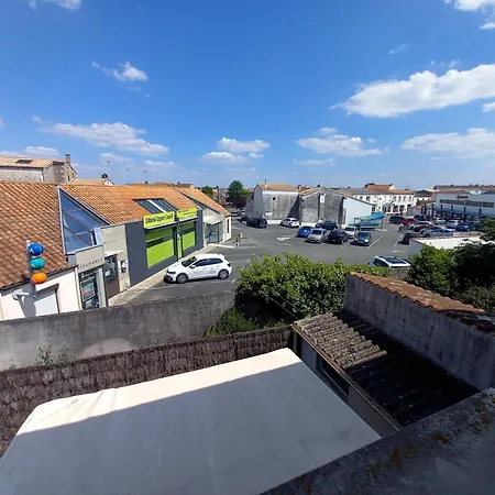 Villa - Maison Mitoyenne En Centre-ville - Centre Et Port A Proximite La Tremblade