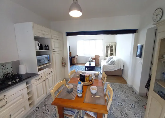 - Maison Mitoyenne En Centre-ville - Centre Et Port A Proximite Villa La Tremblade