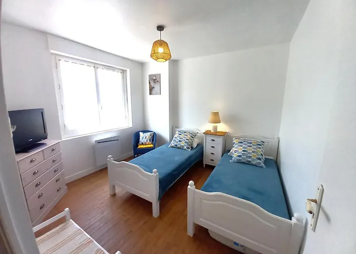 - Maison Mitoyenne En Centre-ville - Centre Et Port A Proximite Villa *